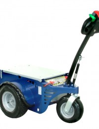 Trainatore elettrico industriale per movimentazione carichi M5.jpg